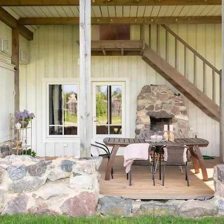 Roose Guesthouse Prázdninový dům *
